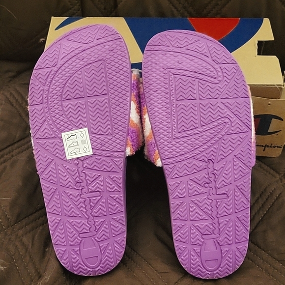 💕HOST PICK💕Champion Squish Waves slides - Picture 3 of 5